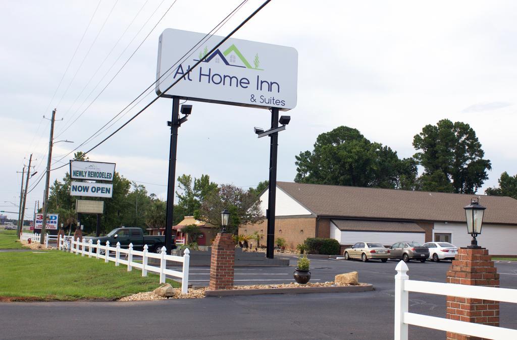 At Home Inn - Pensacola Ferry Pass Εξωτερικό φωτογραφία