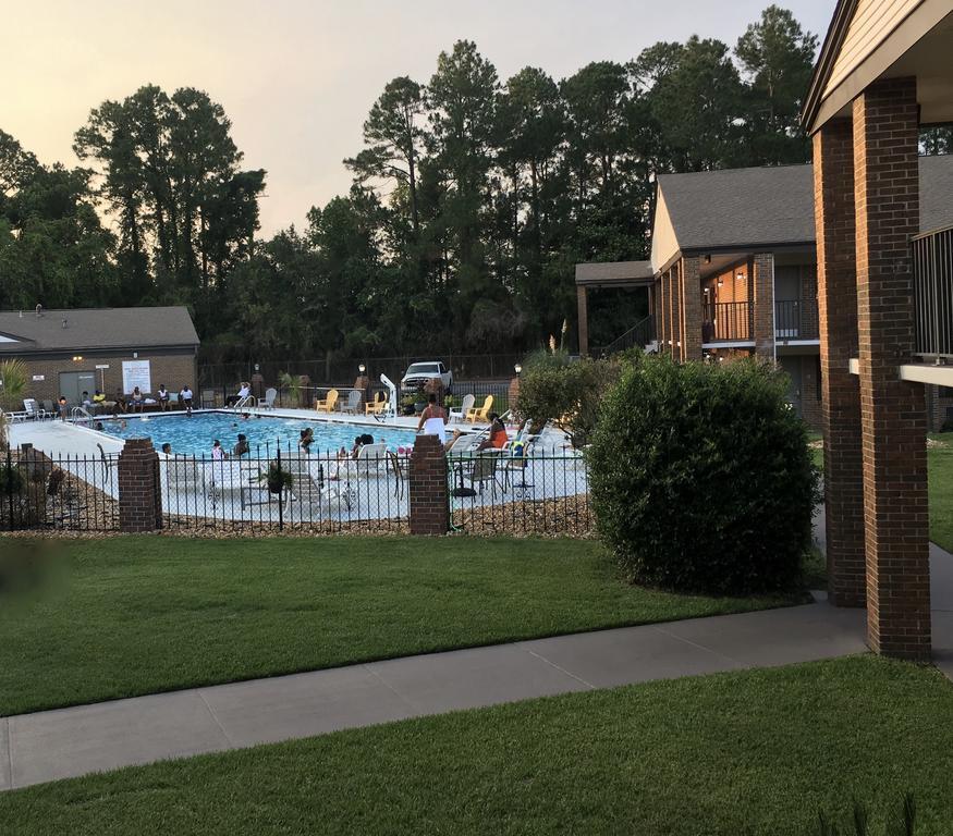 At Home Inn - Pensacola Ferry Pass Εξωτερικό φωτογραφία